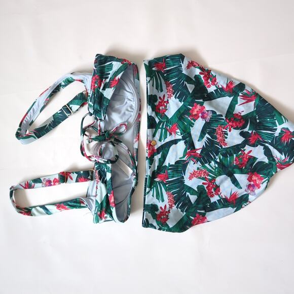 Victorias Secret Bikini Swimsuit Blue Palm Floral Underwire Demi High Rise S 34C - Picture 8 of 9